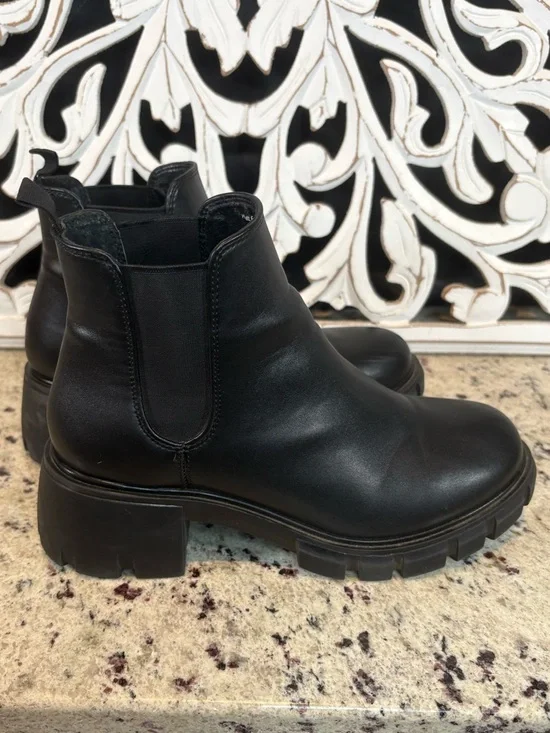 Steve Madden Black Lug Sole Hamlet Boots Size 8 - Picture 5 of 14